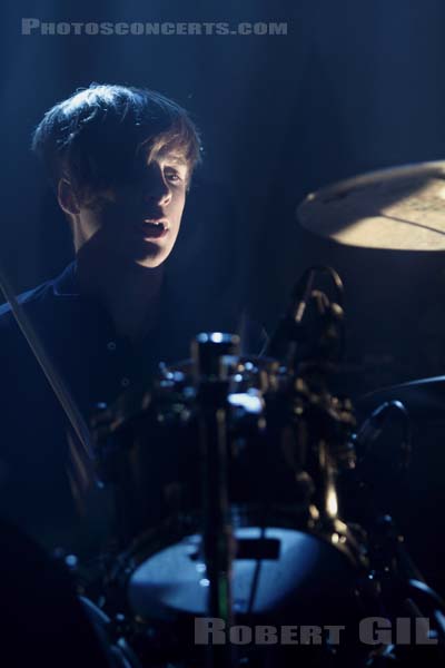 FOALS - 2010-11-25 - PARIS - Elysee Montmartre - Jack Bevan